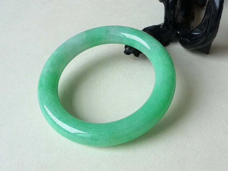 Natural Jade Bangle Jadeite Bangle Internal Diameter 54.2mm BER105