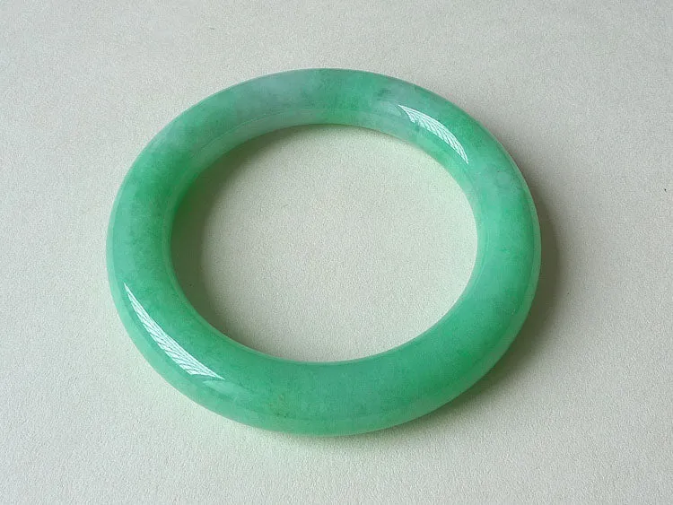 Natural Jade Bangle Jadeite Bangle Internal Diameter 54.2mm BER105